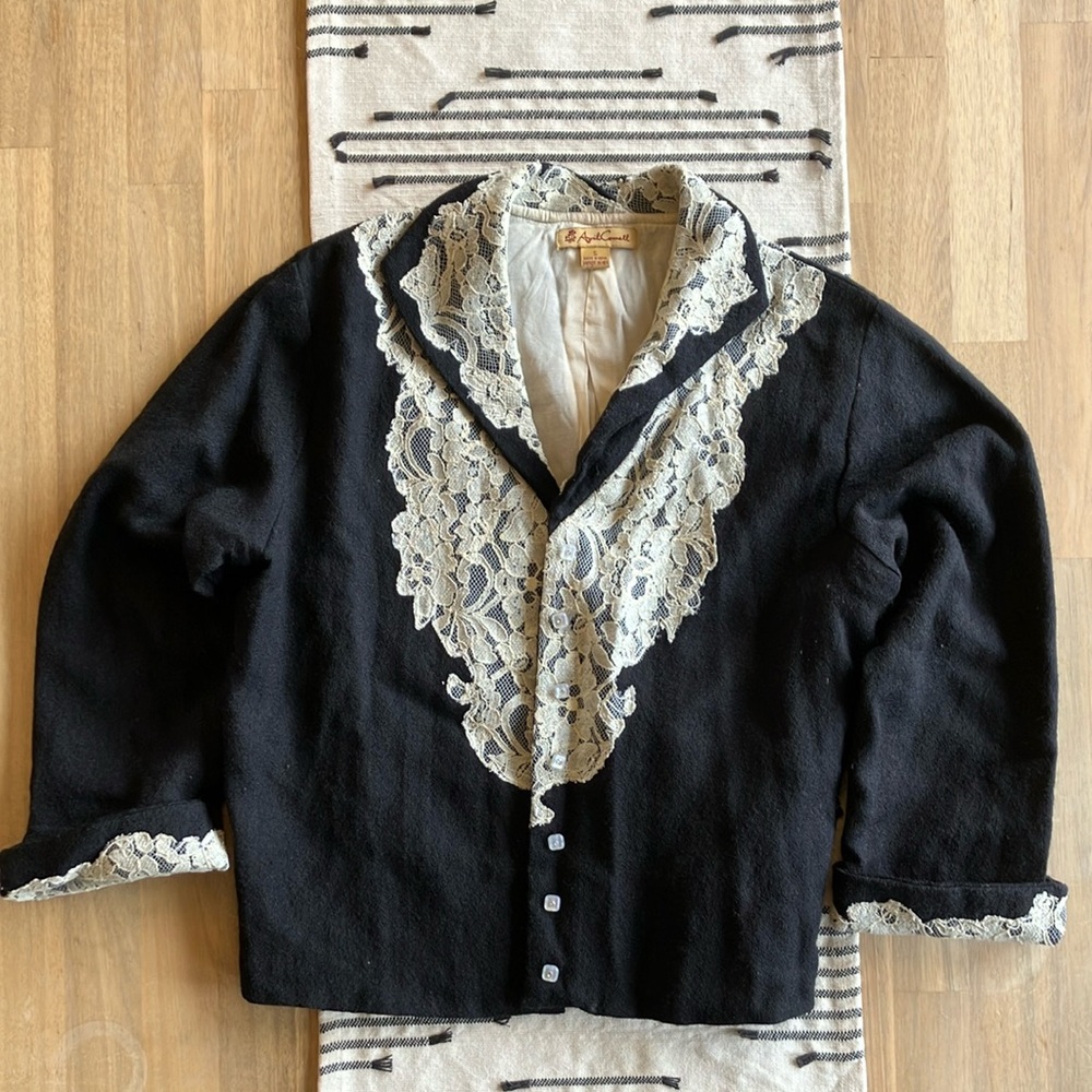 🌻 April Cornell Wool Blazer with Lace Trim 🌻